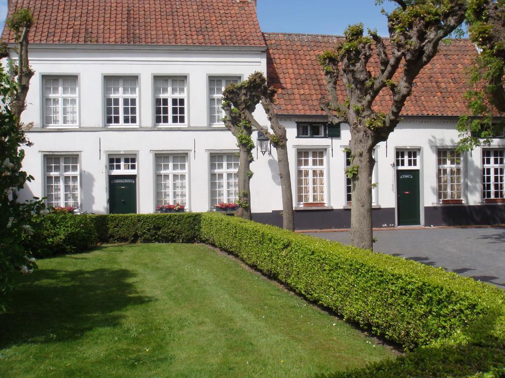 B&B De Grote Plaats Hoogstraten Exterior foto